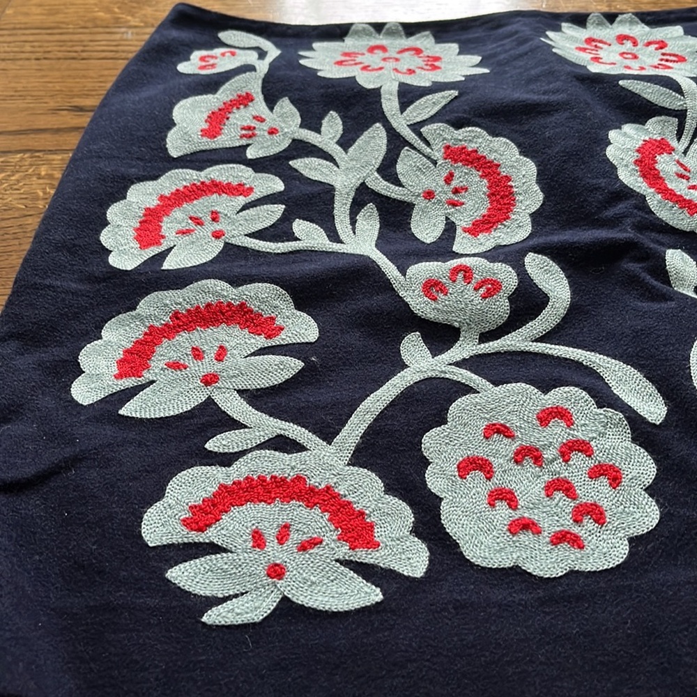 Boden | The Fun Embroidered skirt. A-line. Navy floral. US size 12 - Picture 2 of 7
